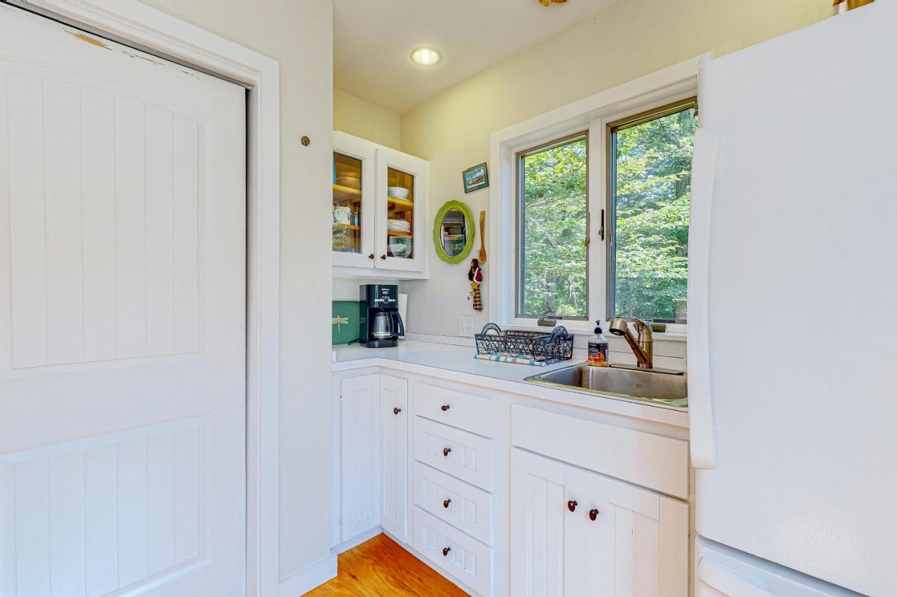 West Tisbury Nana'S Rear Treehouseヴィラ エクステリア 写真